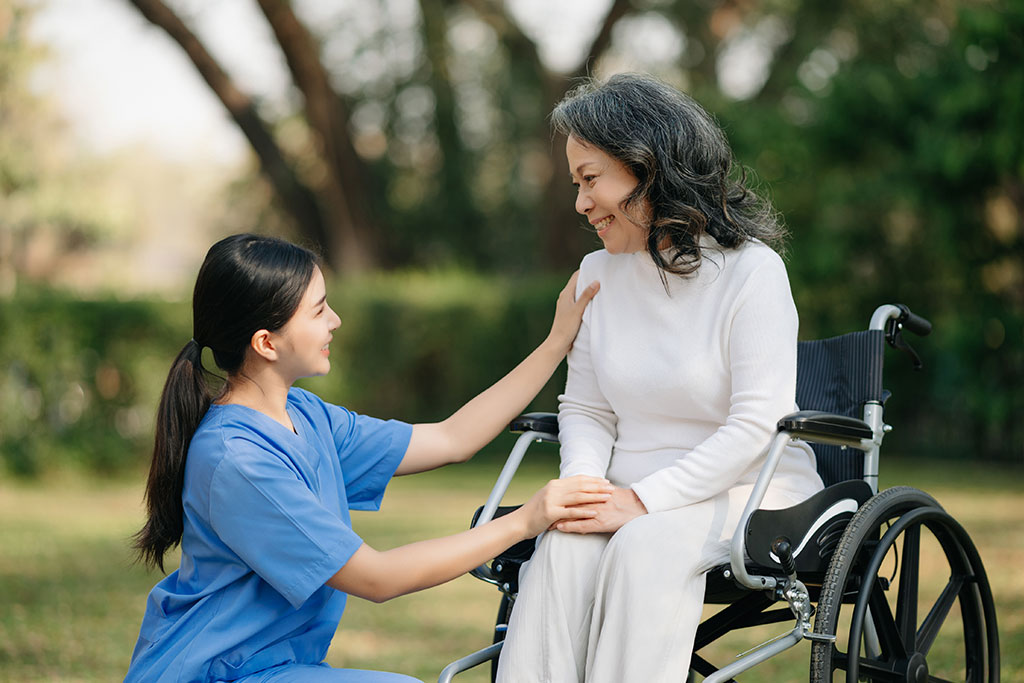 Layanan caregiver, perawat, dan nanny ParentsCare Indonesia